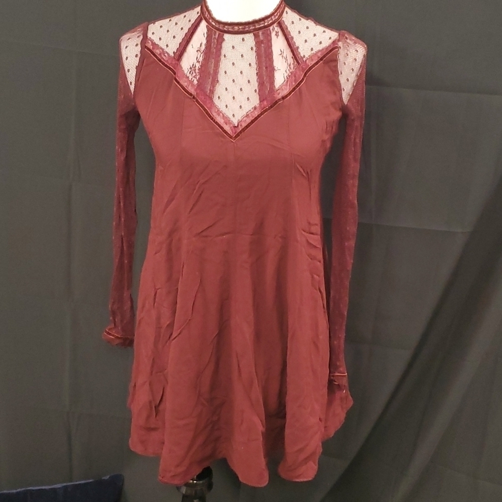 Kimchi Blue Lace Skater Dress SZ XS